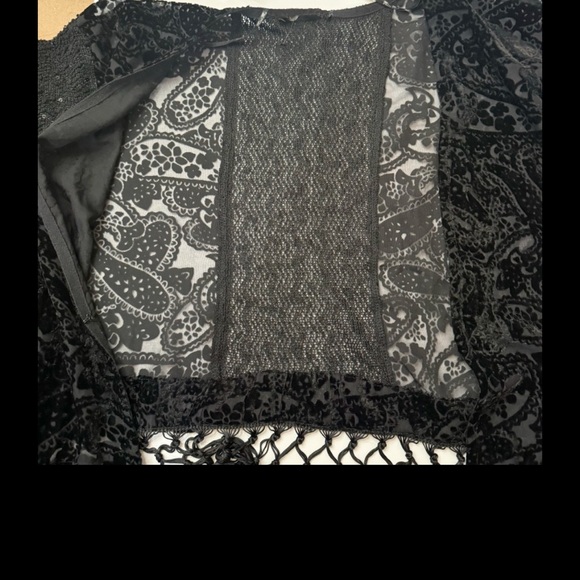 Miss Me - Velvet Fringe Kimono - Amazing quality, unique find! Size Small - Picture 7 of 13